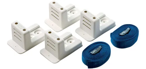 Mounting kit with fixing straps for built-in tank